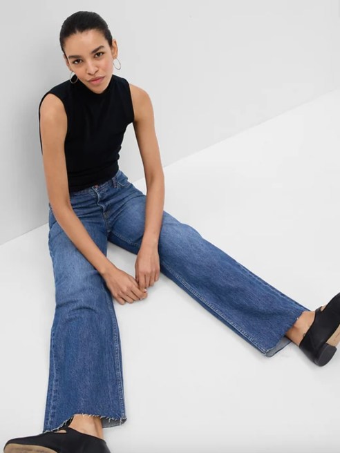 Gap has released a new capsule of circular denim made with Jeans Redesign guidelines.