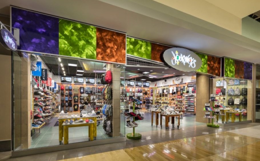 Genesco Adopts Cautious Outlook for Fiscal Year 2024 After Weak Holiday Season