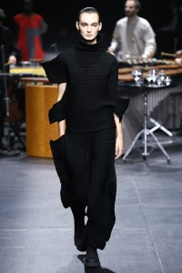 Issey Miyake RTW Fall 2023