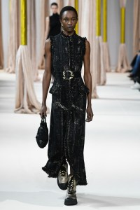 Shiatzy Chen RTW Fall 2023