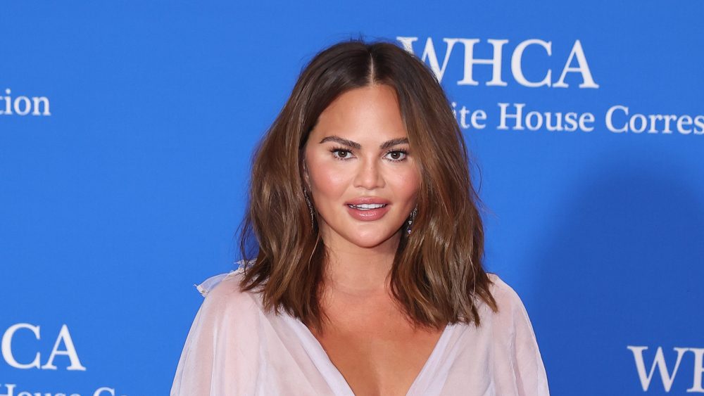 Chrissy Teigen attends the 2023 White House Correspondents' Dinner on April 29 in Washington, DC.