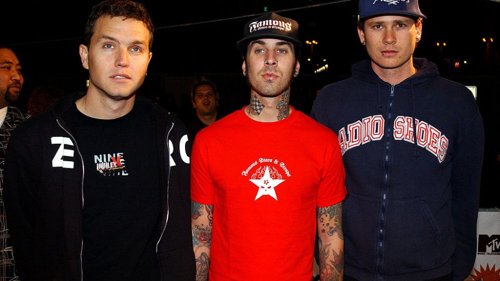 397096 26: The band Blink 182 arrives at the MTV Europe Music Awards November 8, 2001 in Frankfurt, Germany. (Photo by Anthony Harvey/Getty Images)