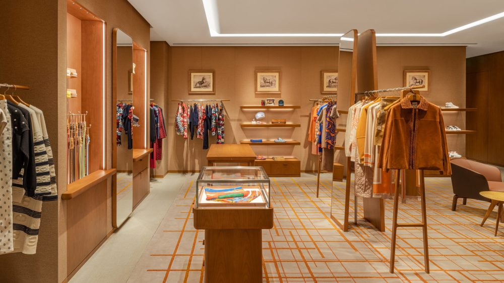 Hermes store