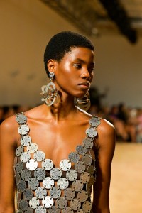 Model on the runway at Paco Rabanne Fall 2023 Ready To Wear Fashion Show on March 1, 2023 at the Palais de Tokyo in Paris, France.