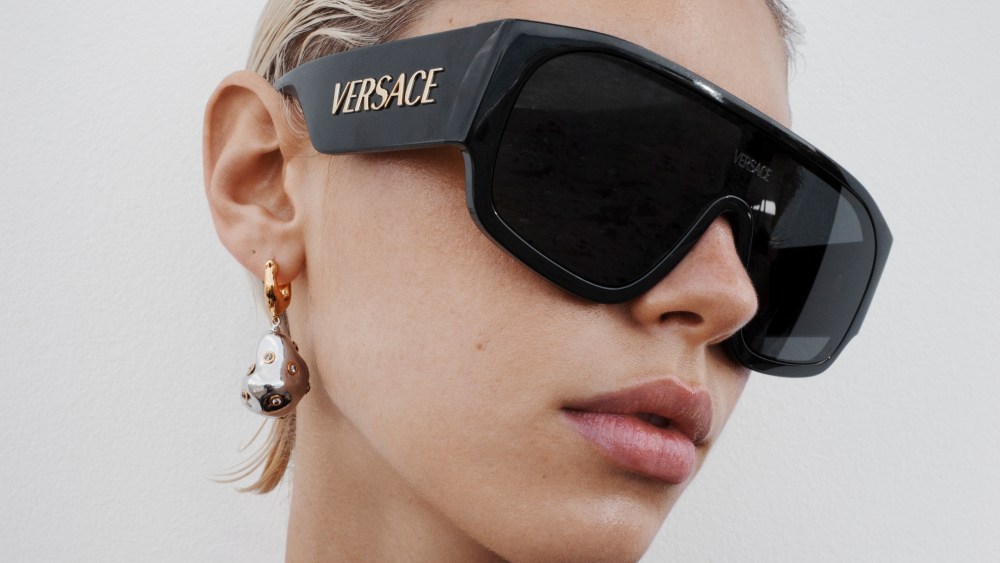 versace sunglasses blonde model farfetch