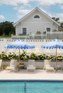 Canoe Place Inn