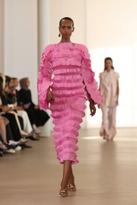 SYDNEY, AUSTRALIA - MAY 16: A model walks the runway during the Aje show during Afterpay Australian Fashion Week 2023 at the Sydney Modern Project on May 16, 2023 in Sydney, Australia. (Photo by Brendon Thorne/Getty Images for AAFW)