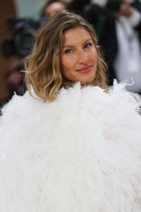 Gisele Bündchen wears hair by David Von Cannon, and makeup by Georgi Sandev.
