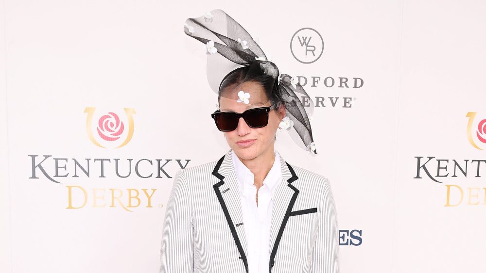 Jenna Lyons attends the Kentucky Derby on May 6 in Louisville, Kentucky, red carpet, thom browne, hats