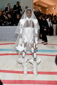 Alton Mason at the 2023 Met Gala: Karl Lagerfeld: A Line of Beauty held at the Metropolitan Museum of Art on May 1, 2023 in New York, New York.
