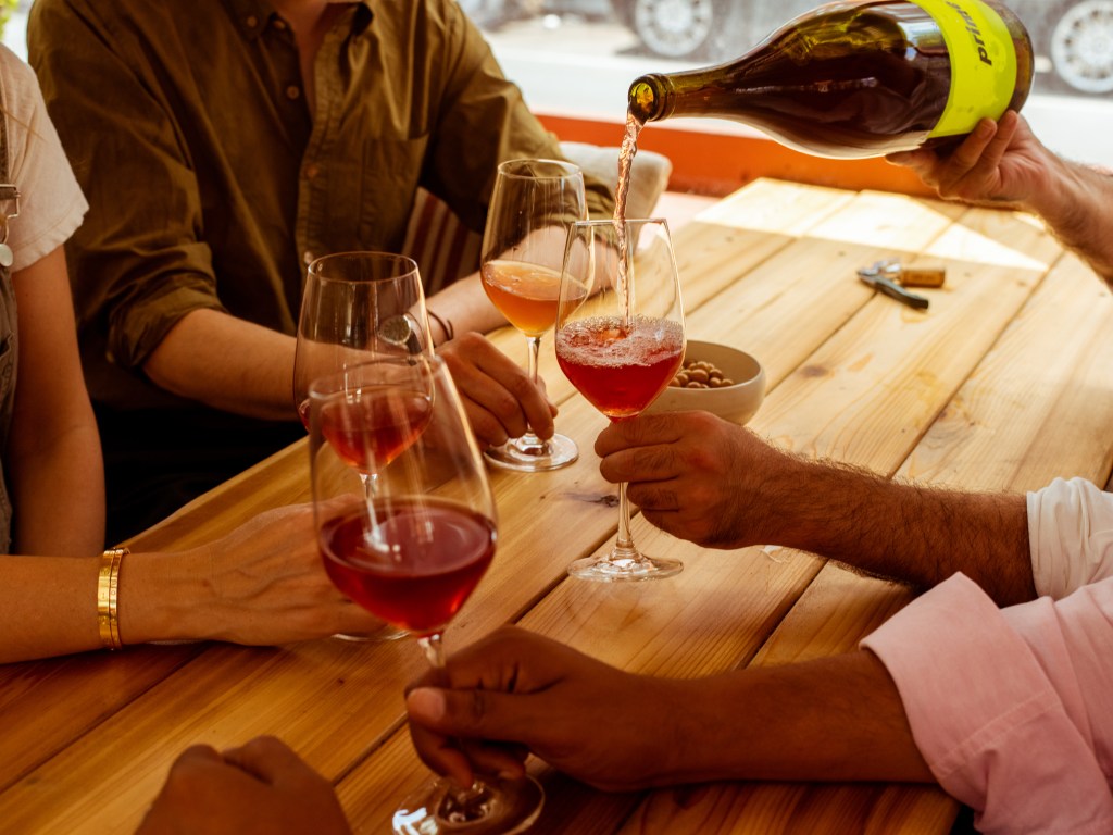 The Waves Aims to Reinvent Online Natural Wineย Shopping