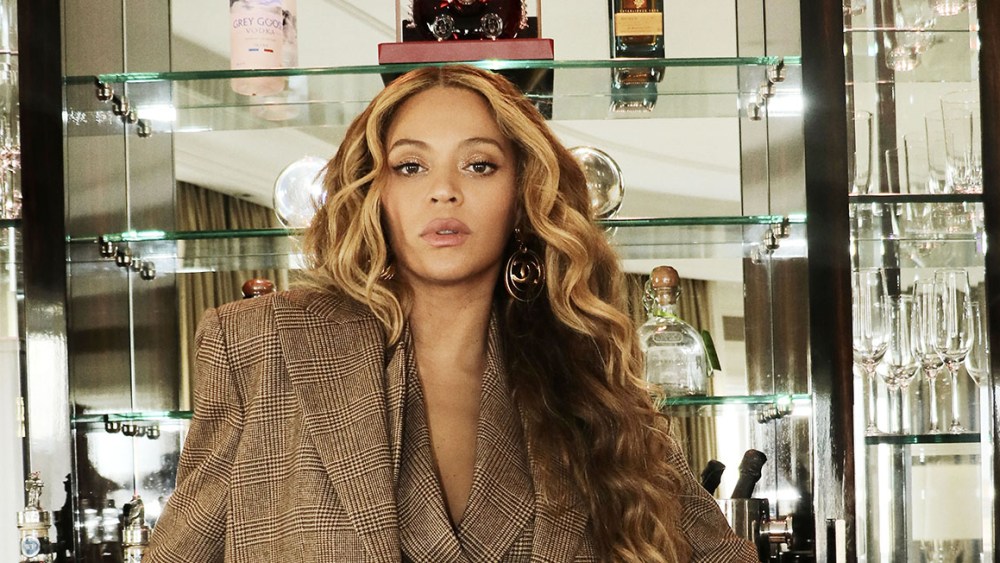 Beyoncé, michael kors collection, brown plaid shorts, jacket, in London on May 18.