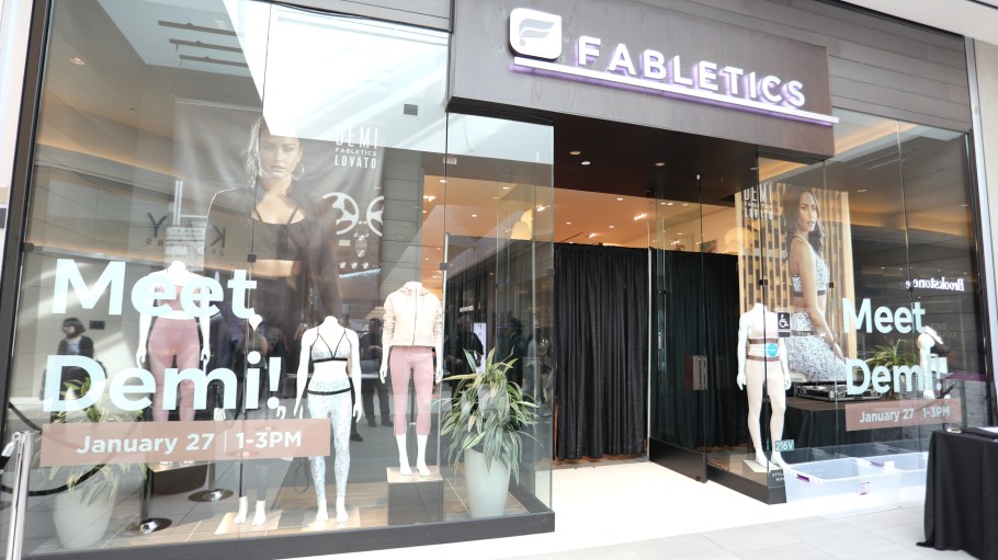 Fabletics partnered with Salesfloor, a customer engagement platform for retailers that combines immersive virtual shopping, clienteling and conversational AI to power shopping experiences.
