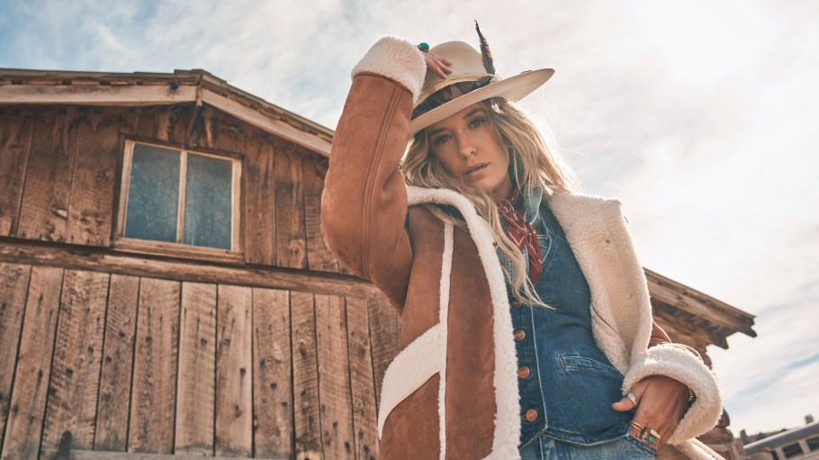 Wrangler Signs Multi-Year Deal with Country Music Star Lainey Wilson