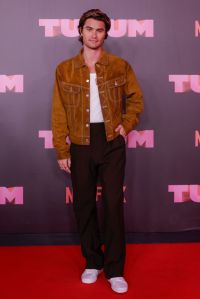 SAO PAULO, BRAZIL - JUNE 17: Chase Stokes attends the Netflix's Tudum: A Global Fan Event 2023 at Fundação Bienal de São Paulo on June 17, 2023 in Sao Paulo, Brazil. (Photo by Alexandre Schneider/Getty Images for NETFLIX)