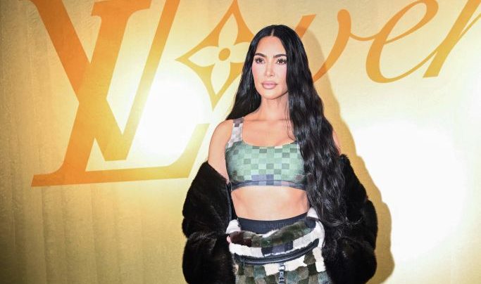 Kim Kardashian, Paris Fashion Week, Louis Vuitton