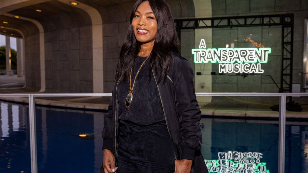 Angela Bassett, A Transparent Musical