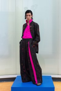 Shanghai Tang RTW Spring 2024