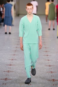 Homme Plissé Issey Miyake Men's Spring 2024