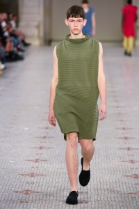 Homme Plissé Issey Miyake Men's Spring 2024
