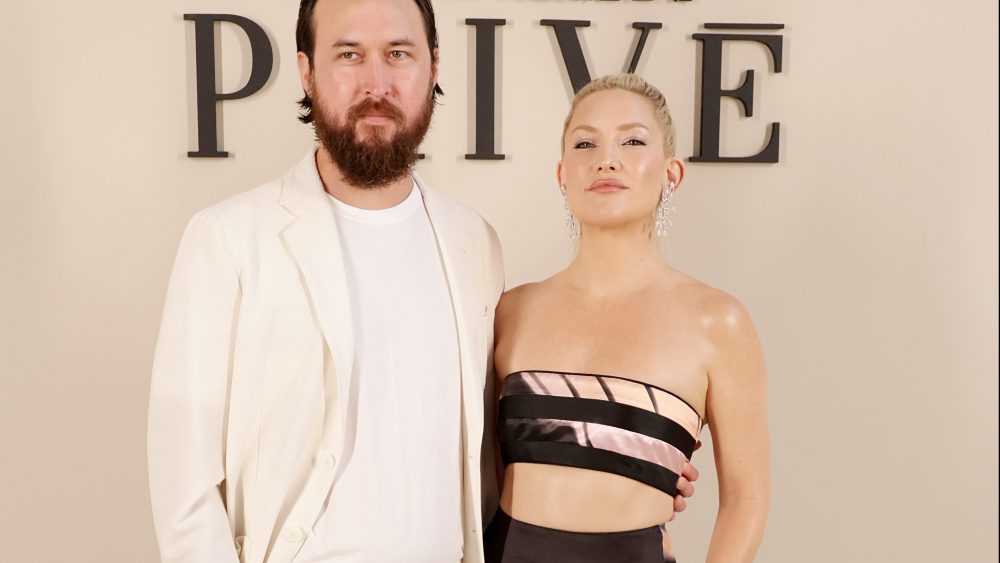 Danny Fujikawa and Kate Hudson at the Giorgio Armani Privé Haute Couture Fall 2023 show on July 4 in Paris.