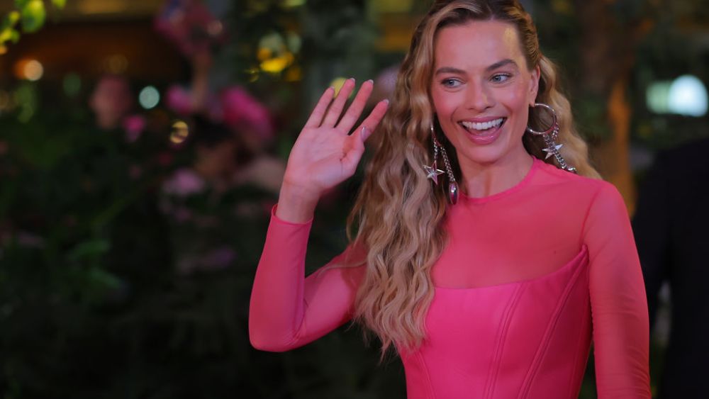 Margot Robbie, Barbie, Mexico City, premiere, Balmain,