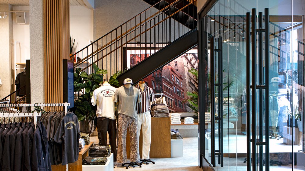 Abercrombie and fitch, manhattan store, flagship, new york city