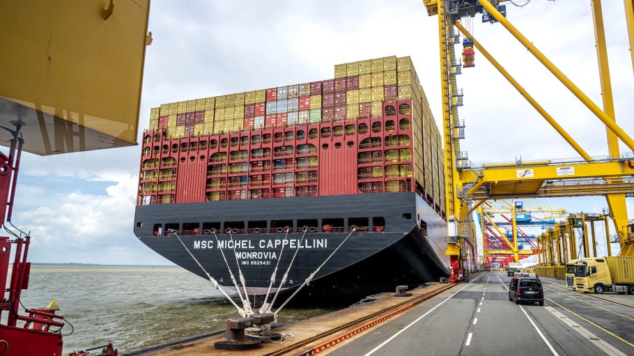 Although spot rates inched up 0.9 percent to $1,488.13 in the second week of July, Drewry, doesn't expect rates to bounce back until fall.