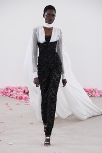 Giambattista Valli Couture Fall 2023