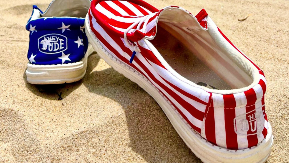 The Crocs-owned footwear brand expects revenue growth to remain subdued until its Las Vegas distribution center opens in Q4.