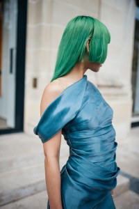 Street style at Paris Couture 2023 Fashion Week.
