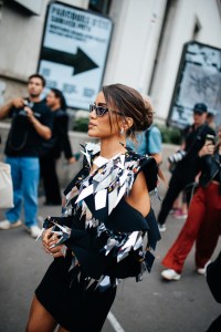 Street style at Paris Couture 2023 Fashion Week.