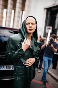 Street style at Paris Couture 2023 Fashion Week.