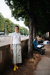 Street style at Paris Couture 2023 Fashion Week.