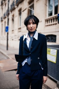 Street style at Paris Couture 2023 Fashion Week.