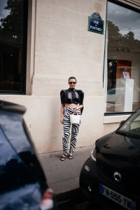 Street style at Paris Couture 2023 Fashion Week.