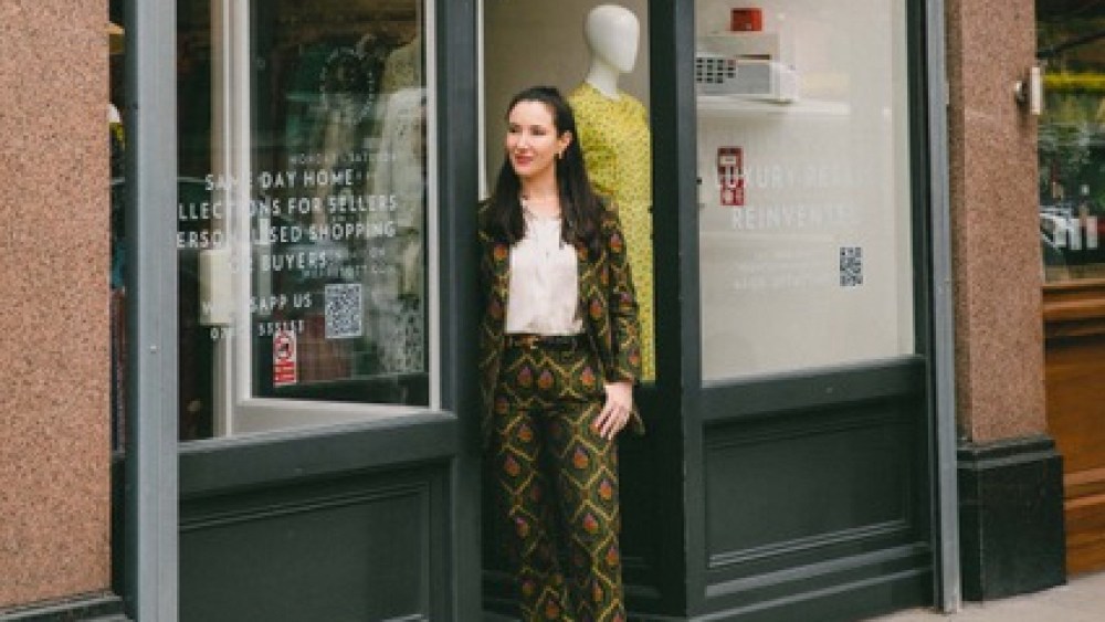 Antonia Johnstone sign of the times