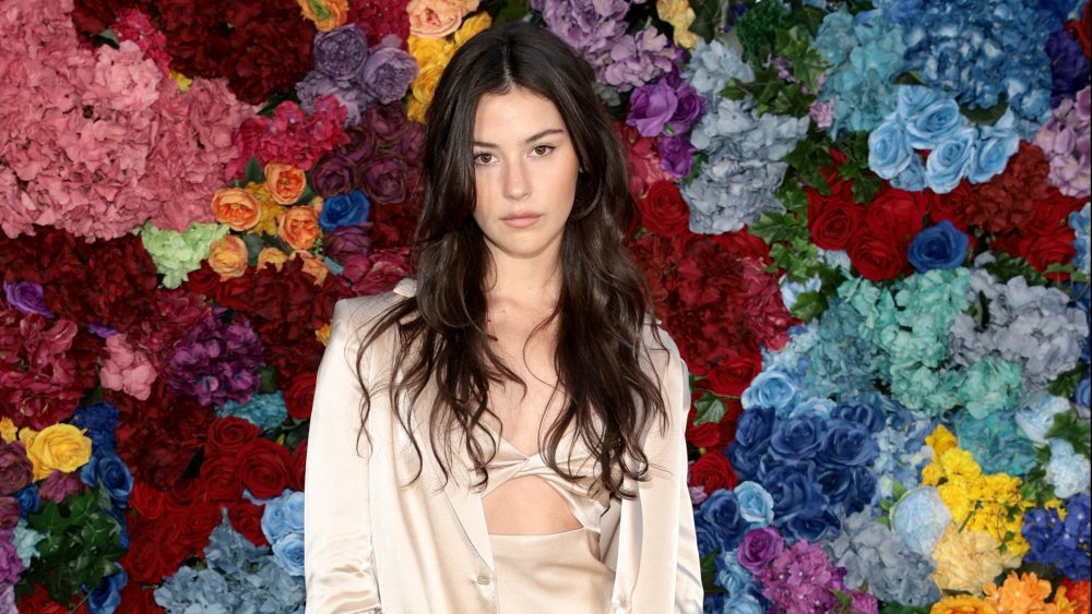 Gracie Abrams at the alice + olivia by Stacey Bendet celebrates 20 years on in 2022 New York City.