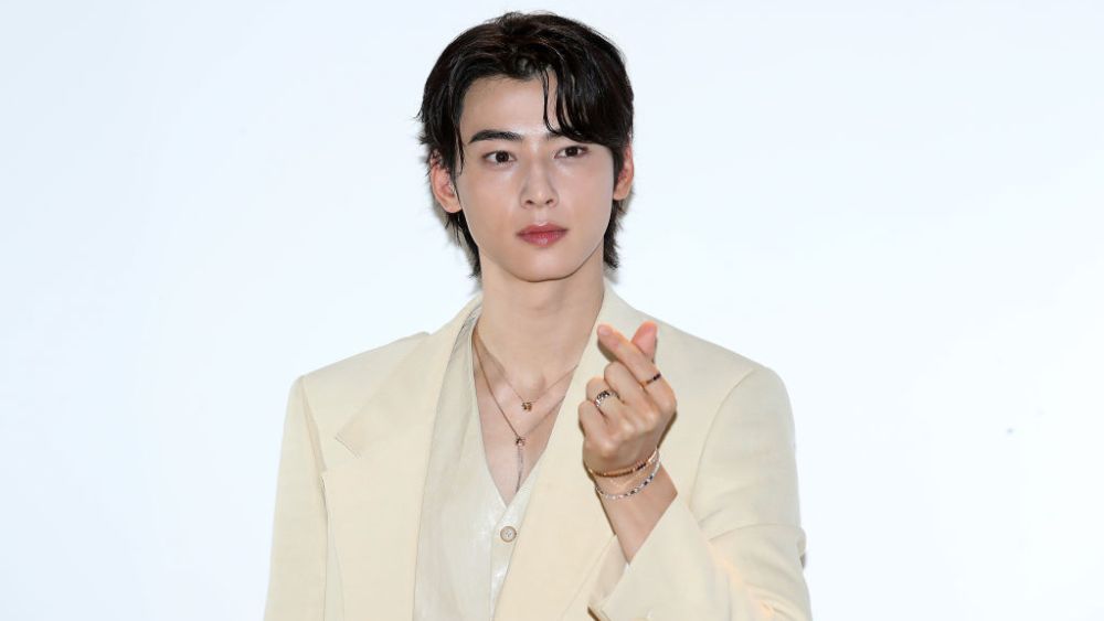 astro, kpop, korea, Cha Eun Woo at Chaumet's pop-up store opening in Seoul on August 5.