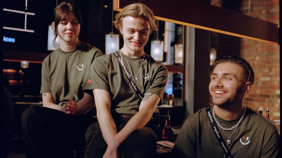 Committed to more sustainable practices, the new uniforms will help reduce the brand’s ecological footprint, while also ensuring its employees can wear uniforms that are both stylish and sustainable.