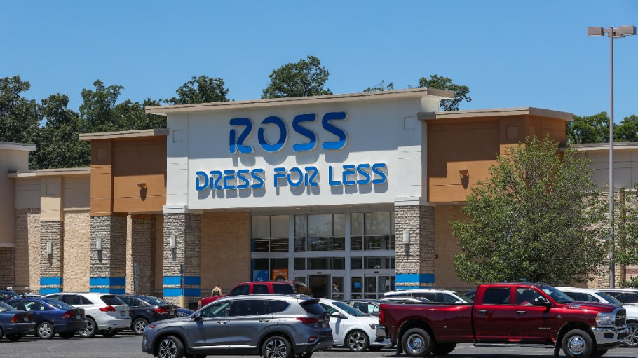 Despite a good Q2 earnings report, Ross Stores remains cautious as inflation's impact could result in a promotional holiday selling season.