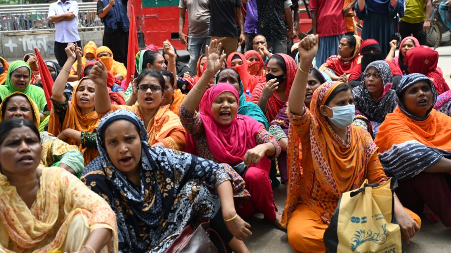 Garments workers demonstrate around Eid holiday.