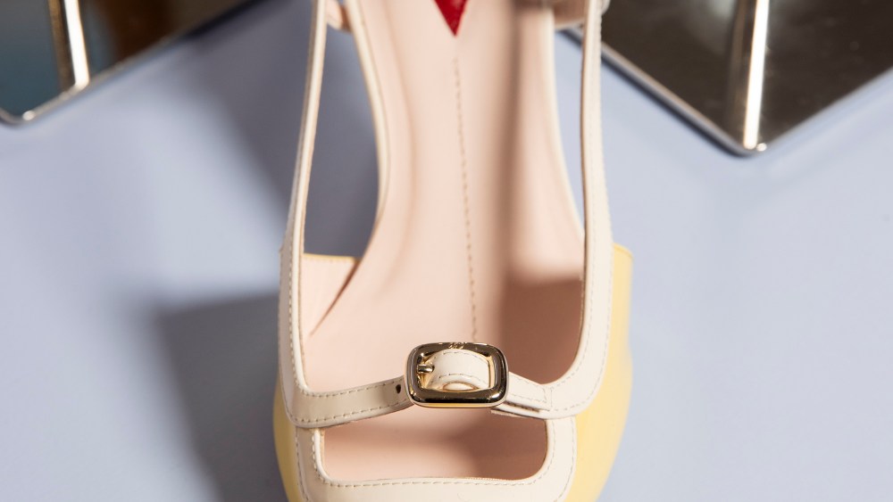 Roger Vivier SS24 slingback