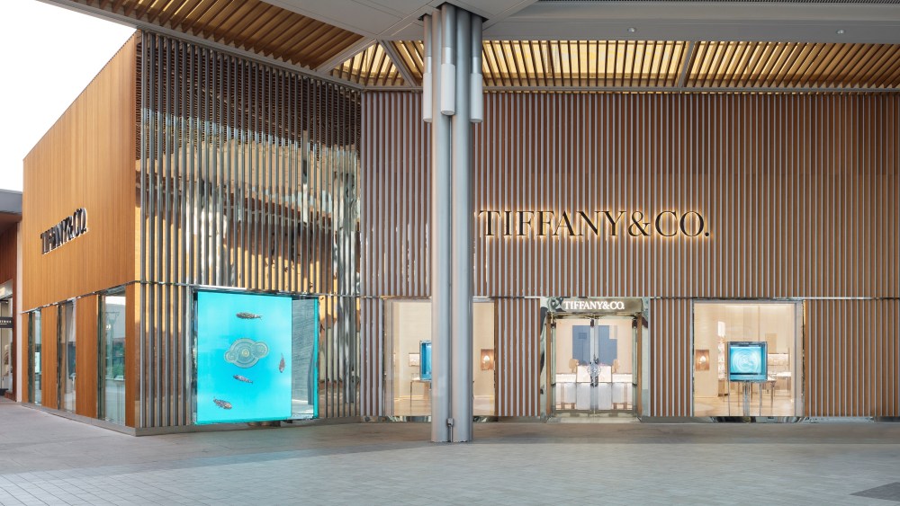 Tiffany & Co.'s Palo Alto boutique façade designed by Shigeru Ban