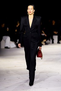 Model on the runway at Alexander McQueen Ready To Wear Spring 2024 held at Careau du Temple on September 30, 2023 in Paris, France.