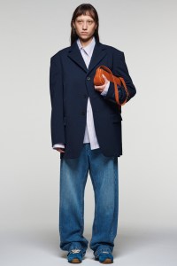 Commission RTW Spring 2024