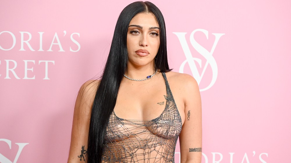 Lourdes Leon, Victoria's Secret, World Tour