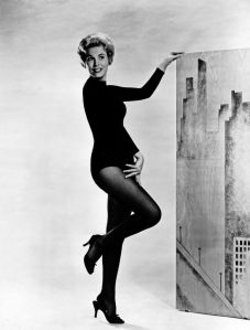 Kino. Das Starlet Arlene Howell, USA, 1950er Jahre. Starlet Arlene Howell, USA, 1950s. (Photo by FilmPublicityArchive/United Archives via Getty Images)