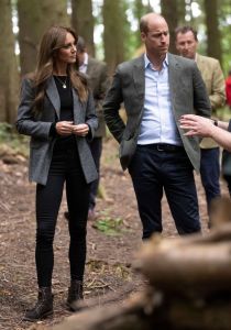 HEREFORD, ENGLAND - SEPTEMBER 14: Prince William, Prince of Wales and Catherine, Princess of Wales during their visit to Madley Primary School's Forest School in which prioritises outdoor learning on September 14, 2023 in Hereford, England. The Prince and Princess of Wales have travelled to Hereford to visit partners of The Duchy of Cornwall; Madley Primary School's Forest School and the We Are Farming Minds charity.  (Photo by David Rose - WPA Pool/Getty Images)