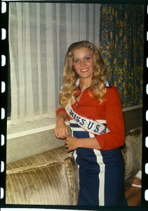 (Original Caption) "M USA" of 1974, Karen Jean Morrison, 19, of St. Charles Illinois, relaxes at Hotel Americana during press conference here 5/23. The statuesque 5'11", blue-eyed blonde is a near-perfect 36-25-36.